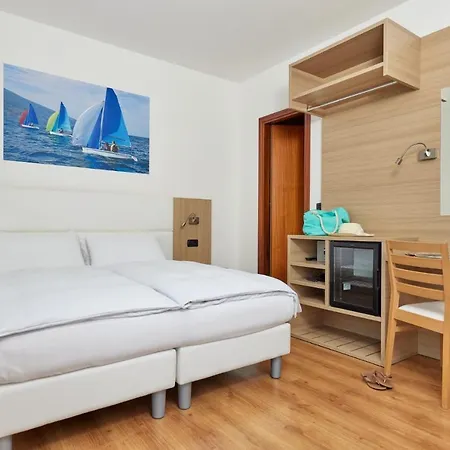 Rosa Hotel 3*